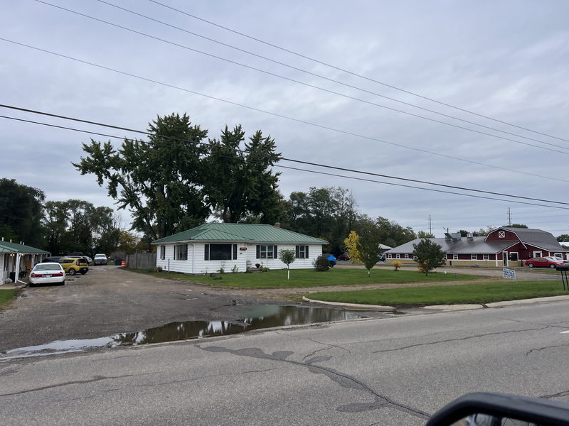 Little Country Inn (White Pigeon Motel) - Oct 22 2023 Photo (newer photo)